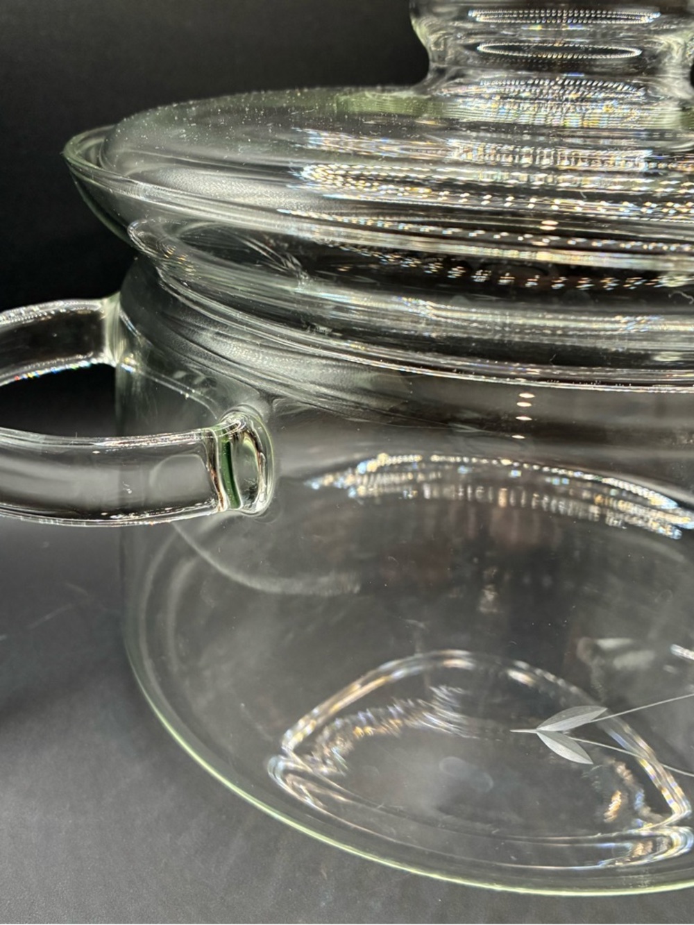 Princess House Glass Covered 4 QT Casserole with Heritage Series Floral Etching - Picture 2 of 7